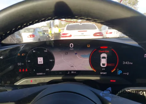 2021 Porsche Taycan z USA, uszkodzony, nr VIN WP0AA2Y12MSA13596